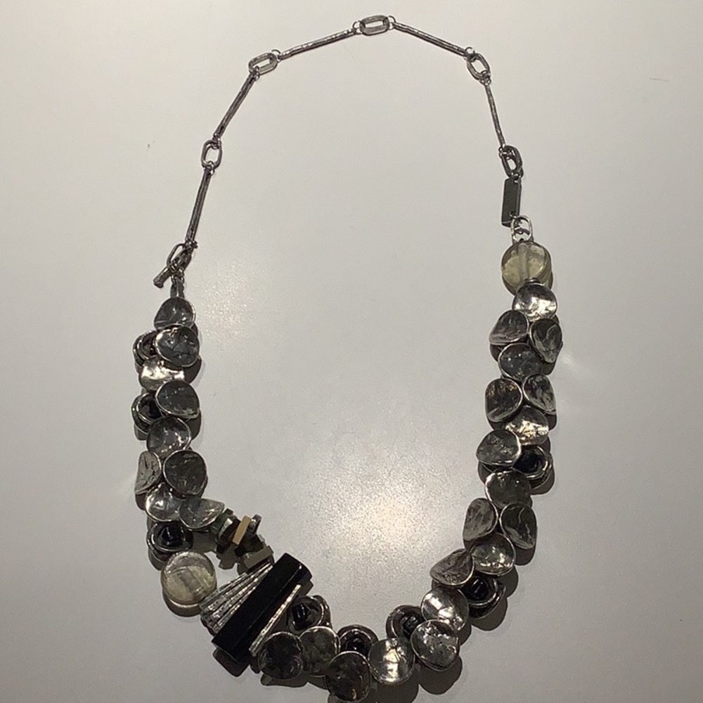 ANNE-MARIE CHAGNON Spectacular necklace